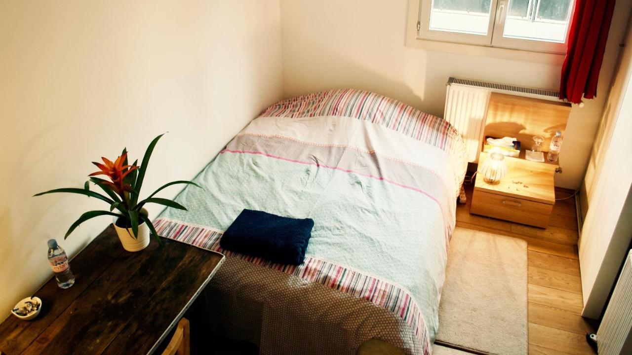 Chbre 2 Pers, Sdb Privee, Repas Et Taxi Cdg Extra Apartment Aulnay-sous-Bois Bagian luar foto
